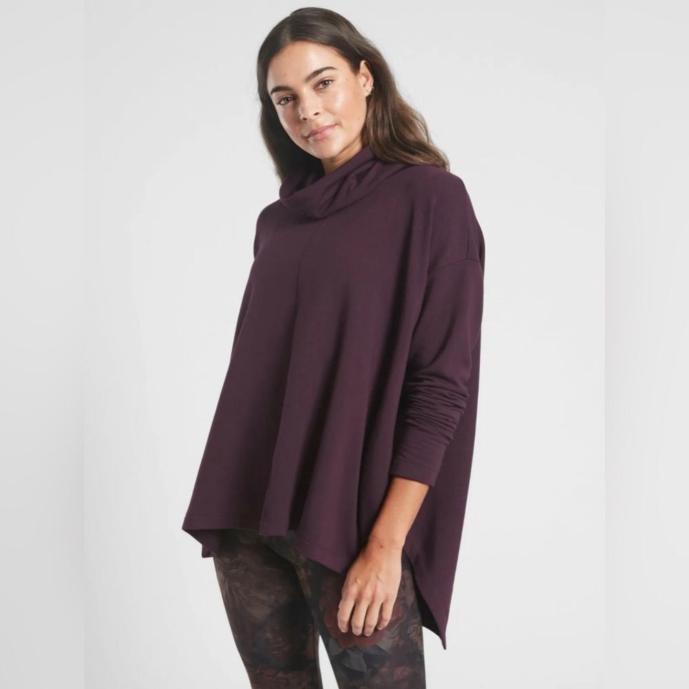 Athleta Ethereal Brushed Funnel Neck in Spiced Cabernet size medium